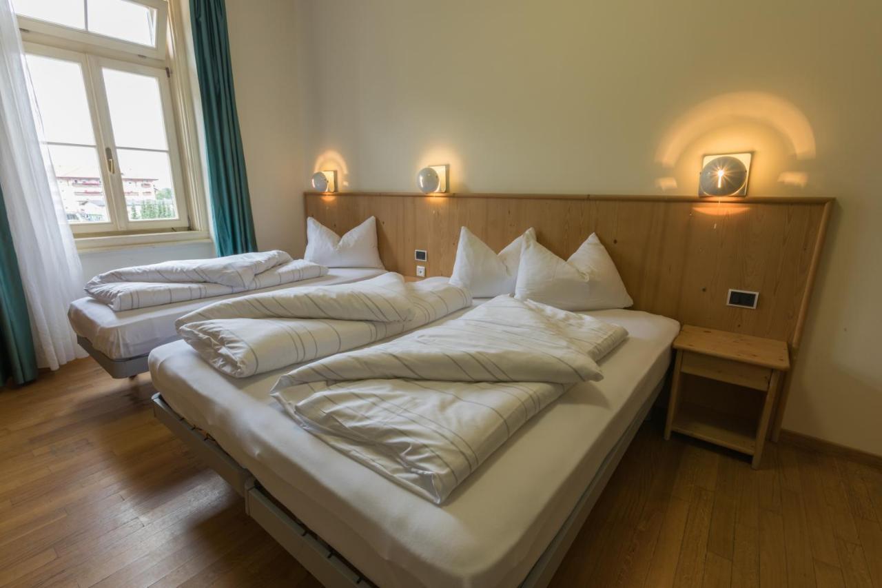 - Cultural Center Gustav Mahler Guest house *
